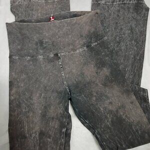 T-Party Fold Over MINERAL WASHED BOOTCUT Yoga Pants CJ7477 Size Small